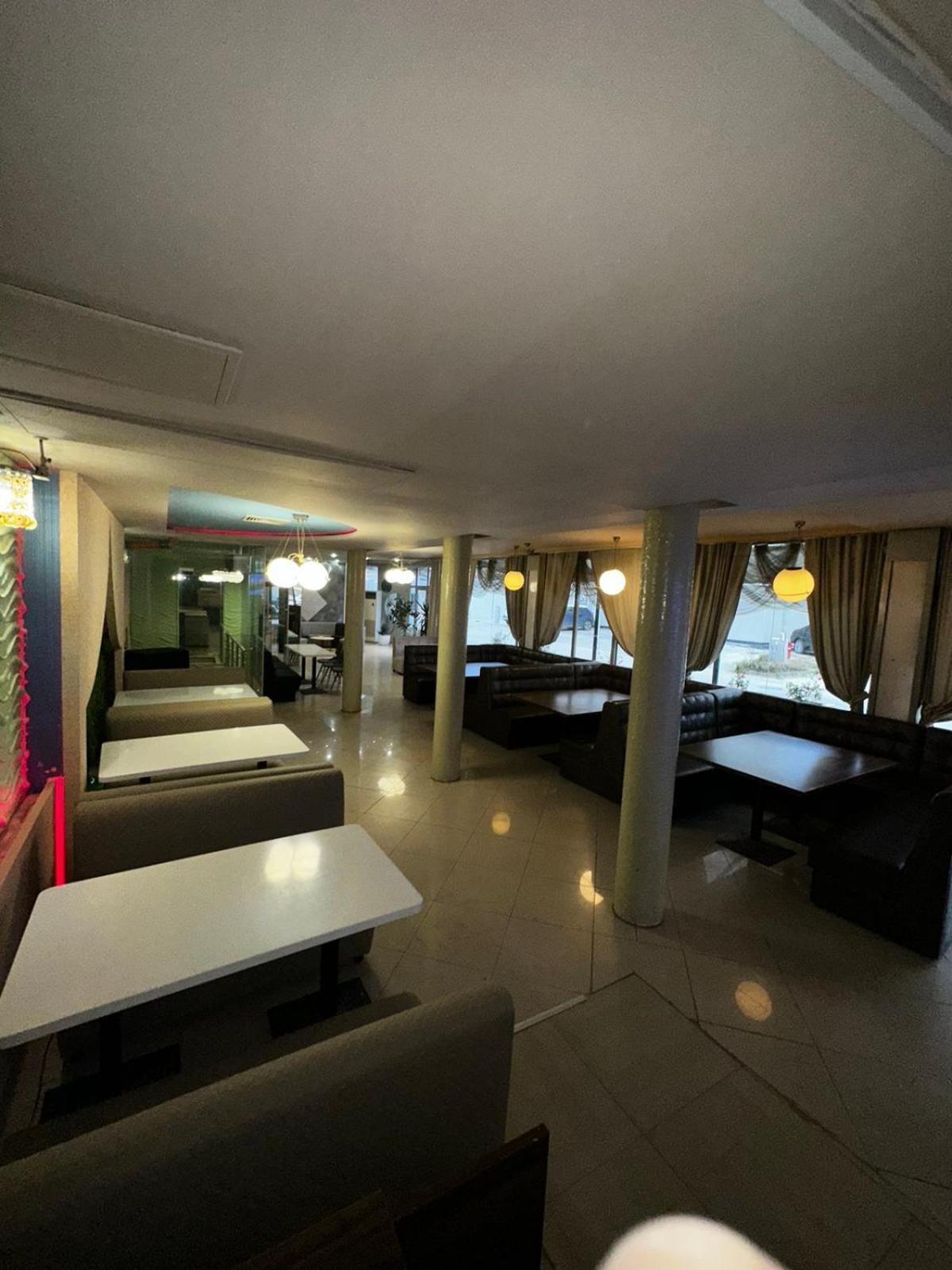 Danita Apartments & Diva Restaurant Bbq&Pool Bar Warna Exterior foto